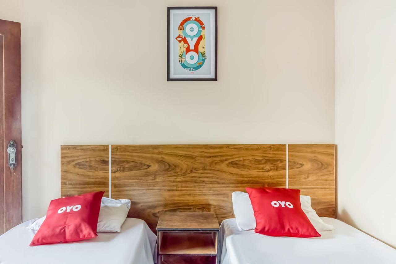 Oyo Hotel Tereza 库尔韦卢 外观 照片